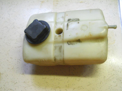 Volvo Expansion Tank.jpg and 